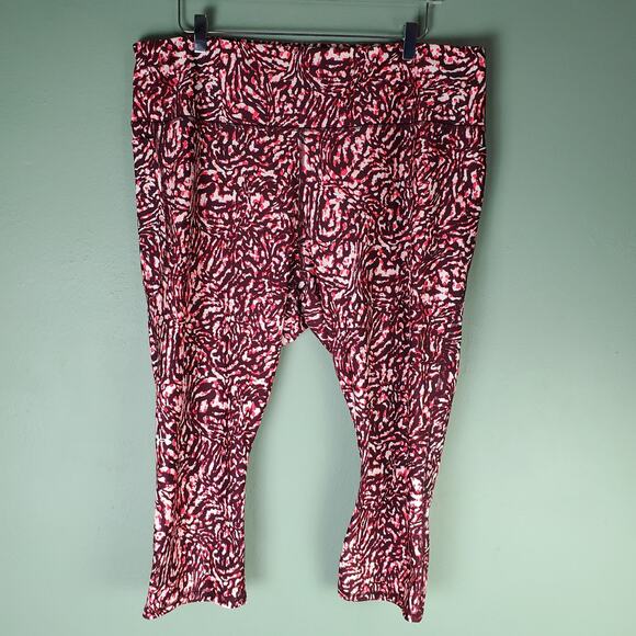 Under Armour Womens High Rise Print Compression Workout Leggings Capri Size 3X - Picture 1 of 6